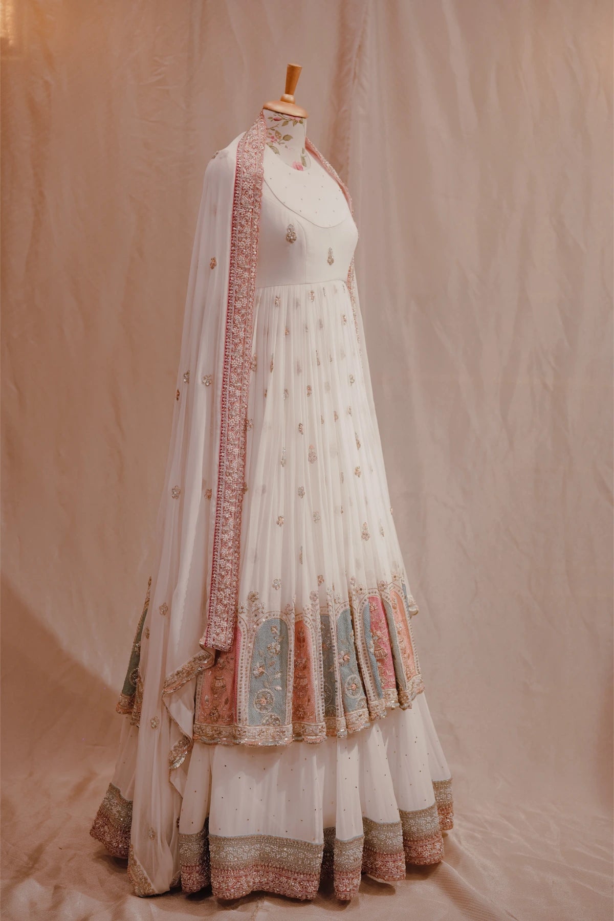 Pakistani White Nikah Outfit