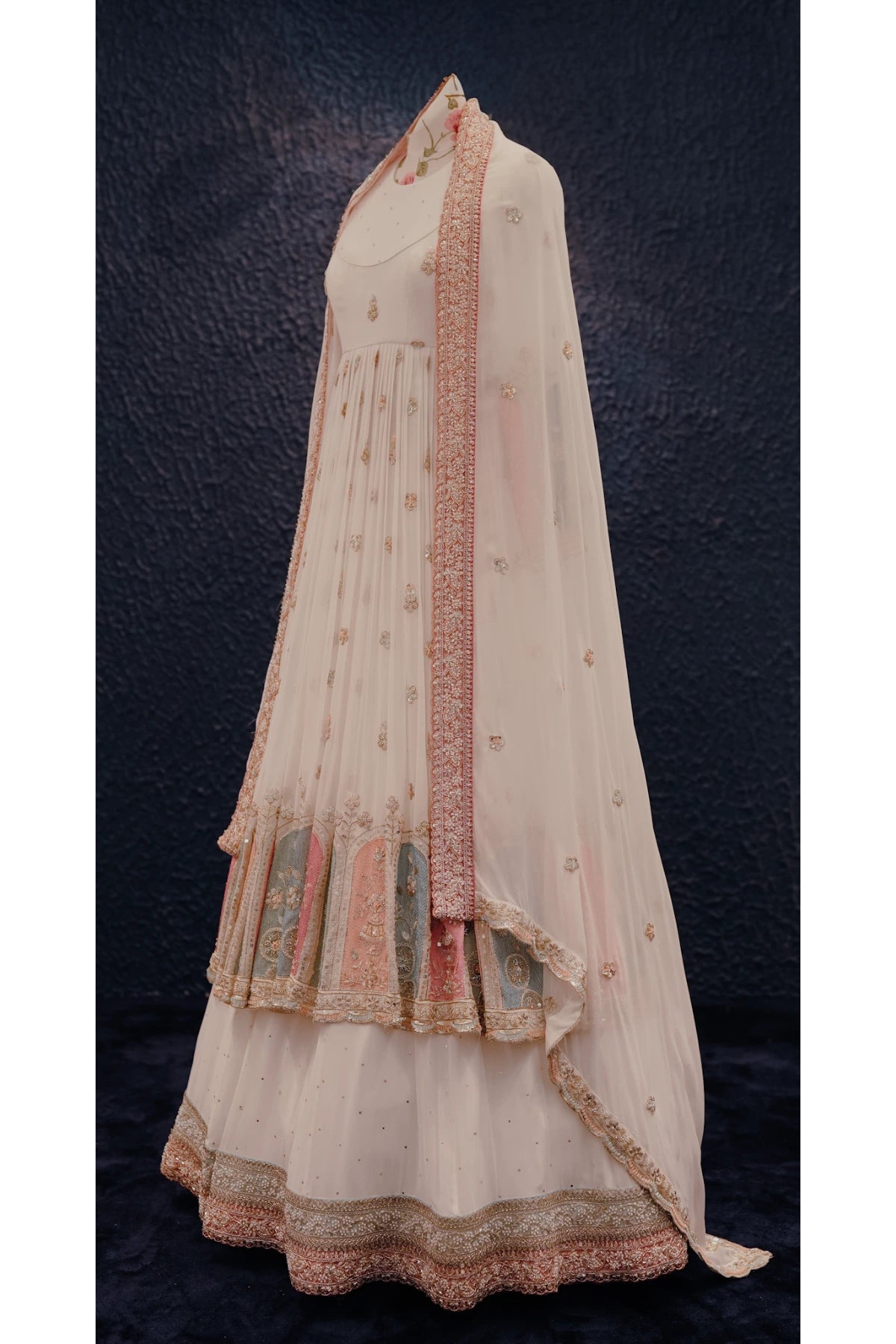 Pakistani White Nikah Outfit